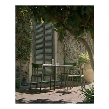 New Works May Tisch 85x85 Dunkelgrün