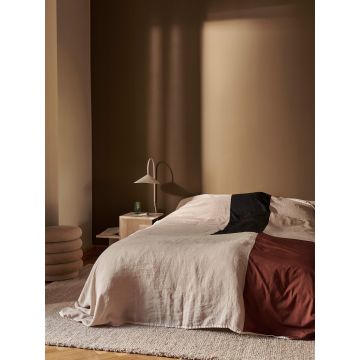 Ferm Living Arum Wandleuchte Cashmere Schwenkbar