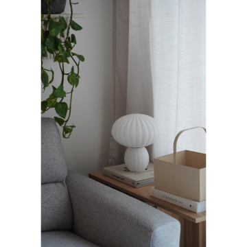 Hübsch Kumu Tischlampe Weiß