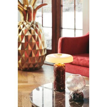 Design By Us Twist aus Marmor Kerzenhalter Burgunderrot & Klar